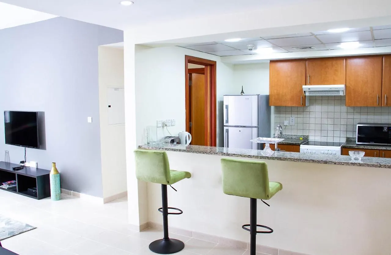 Apartment Prime Location-Greens 1Br - Free Parking-Pool-Gym Dubai