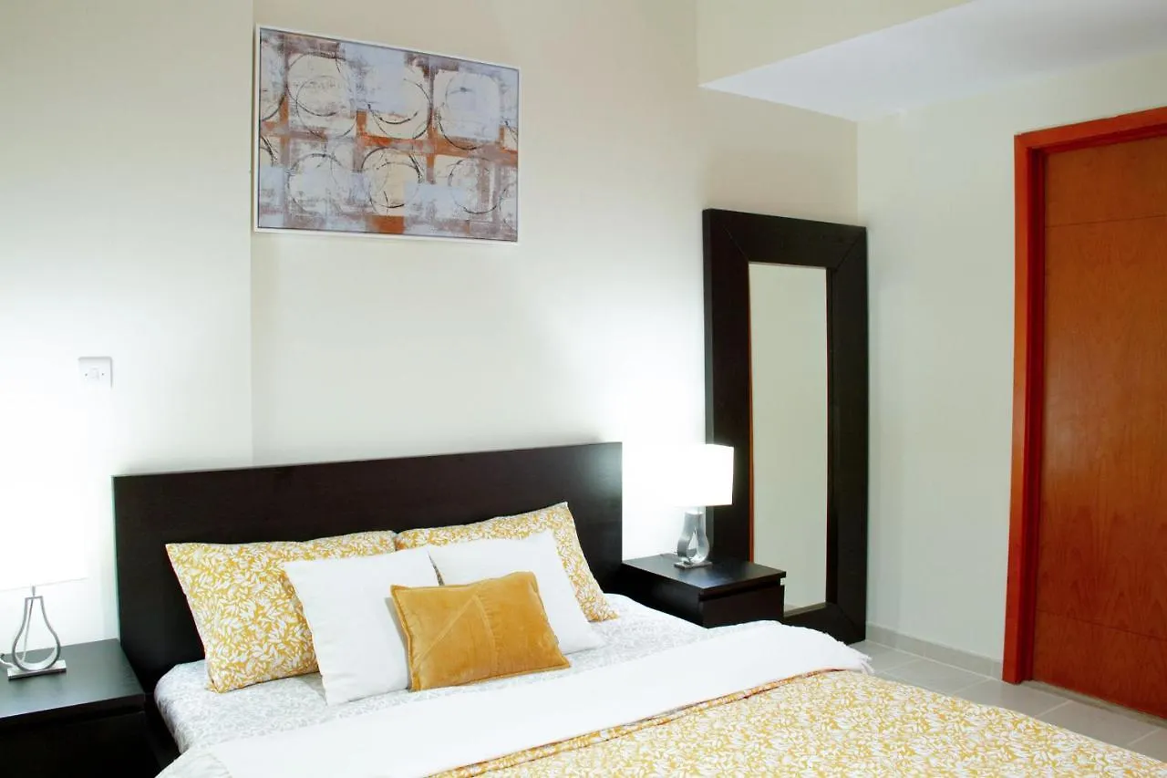 Apartment Prime Location-Greens 1Br - Free Parking-Pool-Gym Dubai