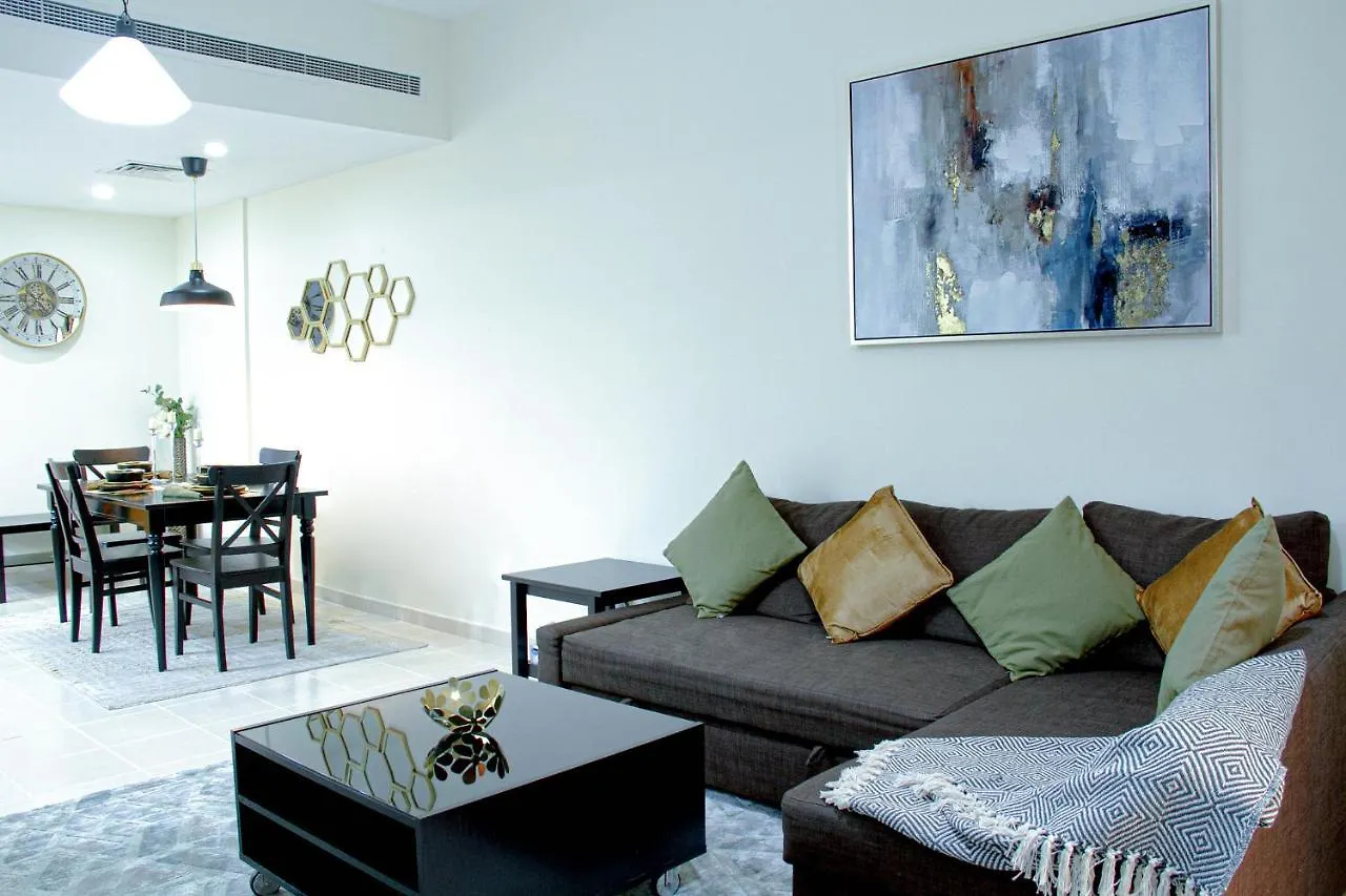 Prime Location-Greens 1Br - Free Parking-Pool-Gym Dubai 0*,